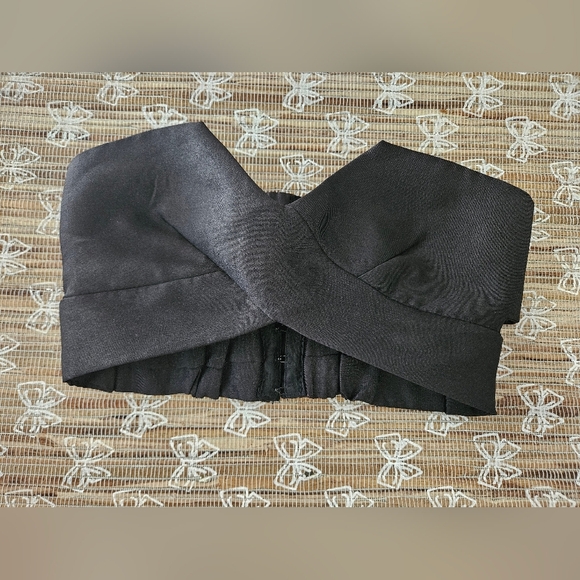 Solace London Black Strapless Top - Picture 4 of 4